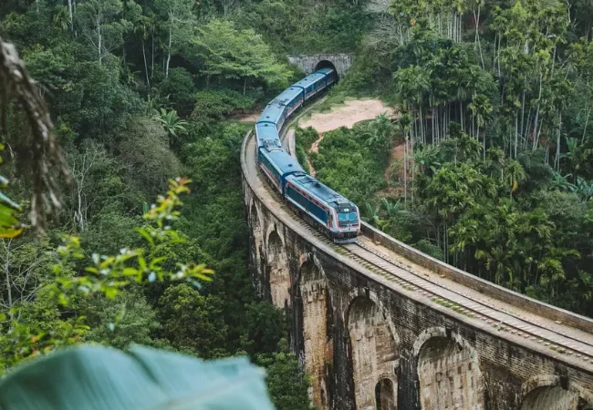 Sri Lanka’s Golden Trio: Explore Kandy, Nuwara Eliya, and Bentota