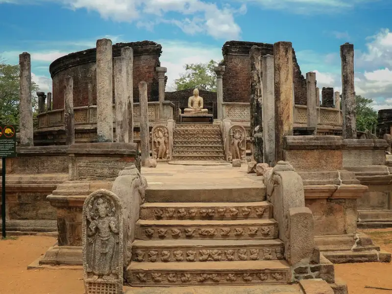 Polonnaruwa - A Comprehensive Travel Guide